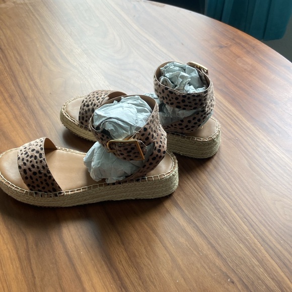 WIDE FIT Melody Print Platform. Leopard print. SIZE 42 - Picture 8 of 8